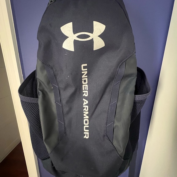 Under Armour Backpack Navy Blue – Lightweight Durable Sports/School Bag - Picture 1 of 4